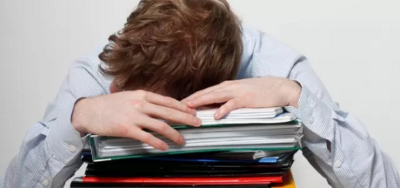 上下班、加班等16個詞的英語你會說嗎？