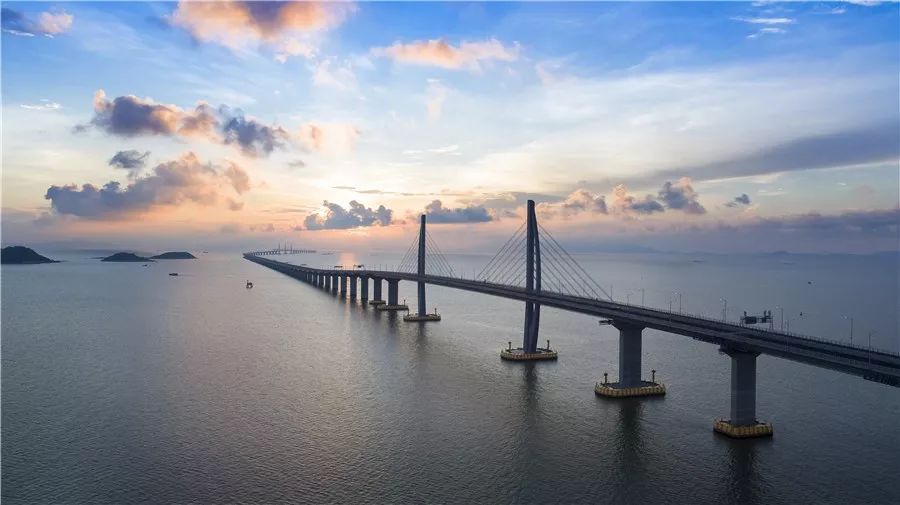 每日一詞∣大灣區(qū)三年行動計劃 three-year action plan for Guangdong-Hong Kong-Macao Greater Bay Area